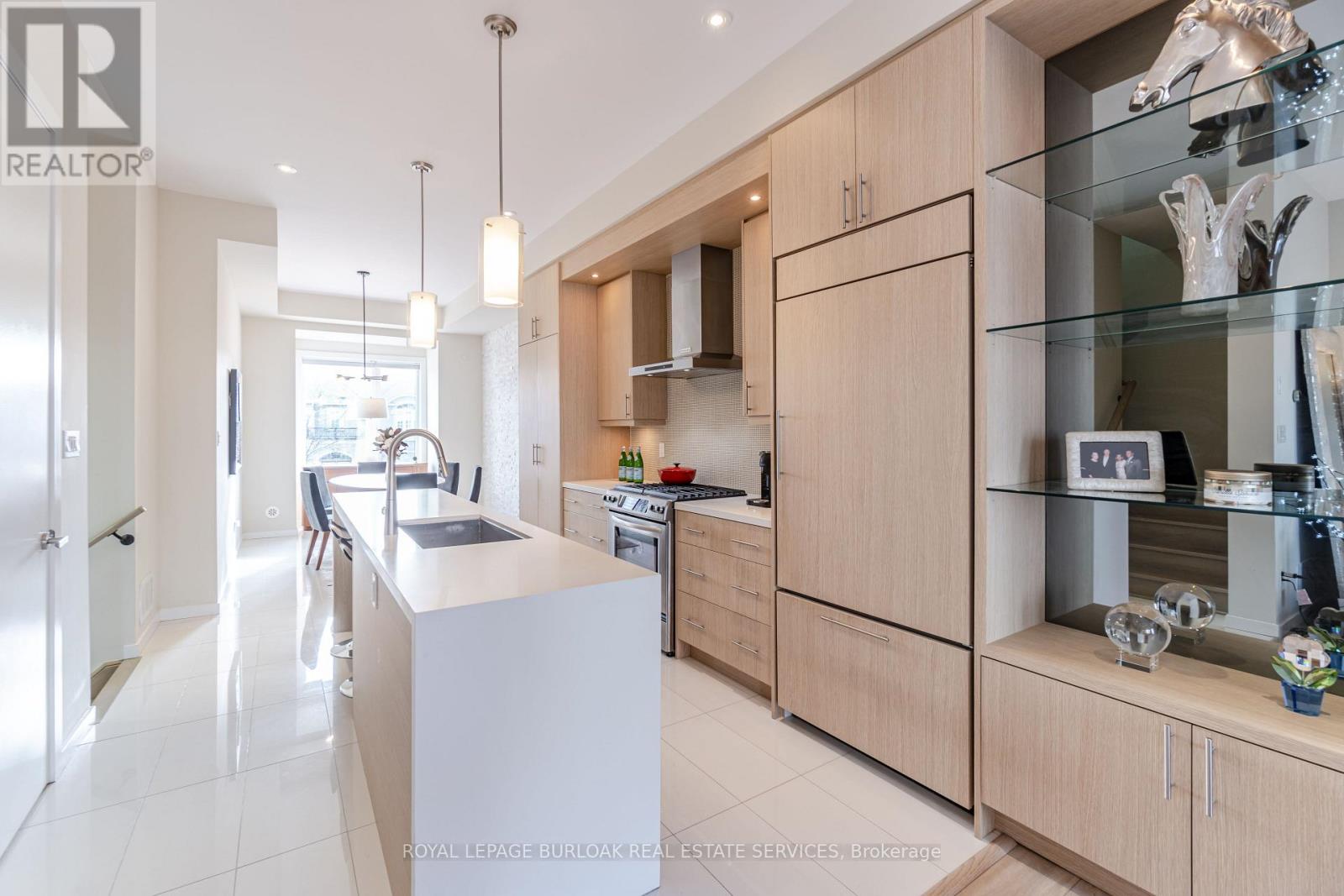 467 Nautical Boulevard, Oakville, Ontario  L6L 0E8 - Photo 7 - W12325591