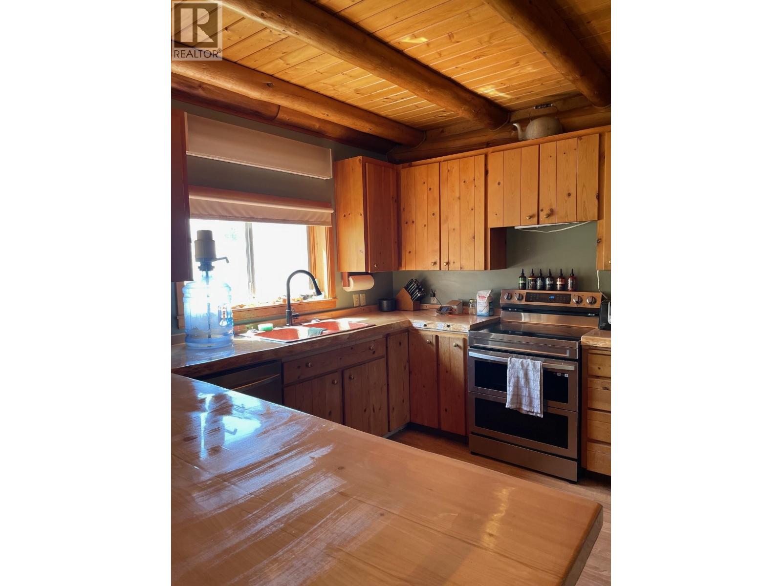16239 Lily Lake Road, Fraser Lake, British Columbia  V0J 1S0 - Photo 12 - R3030793