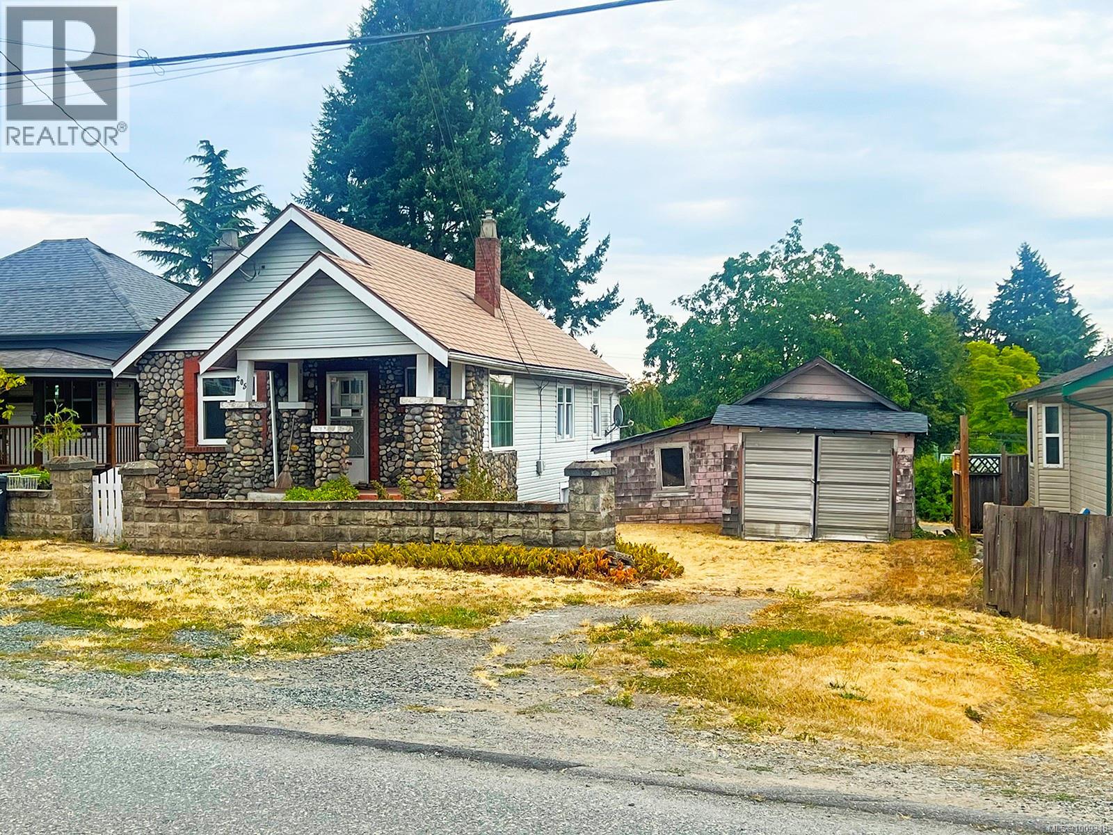 Property at 205 View St image 4