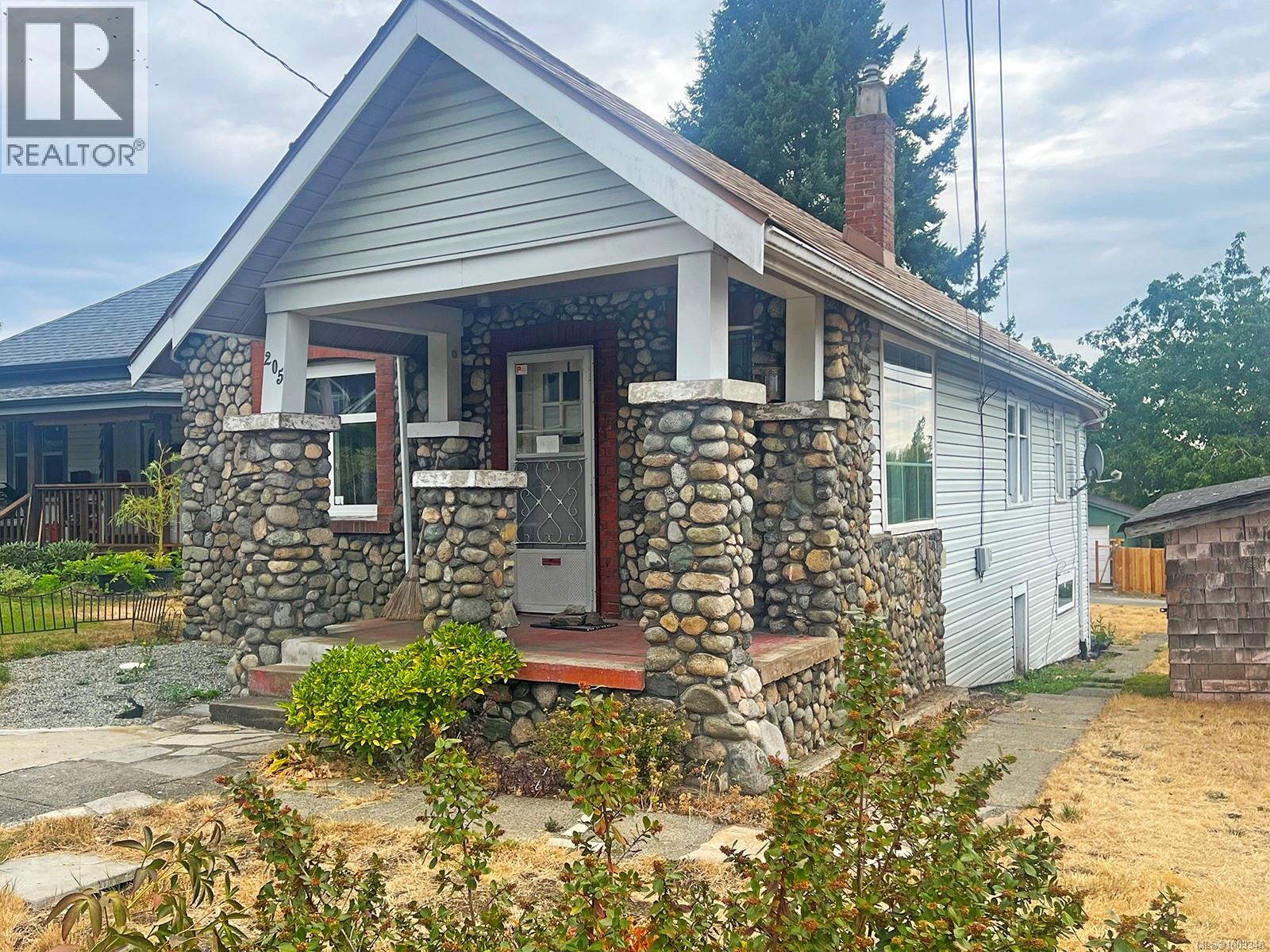 Property at 205 View St image 5
