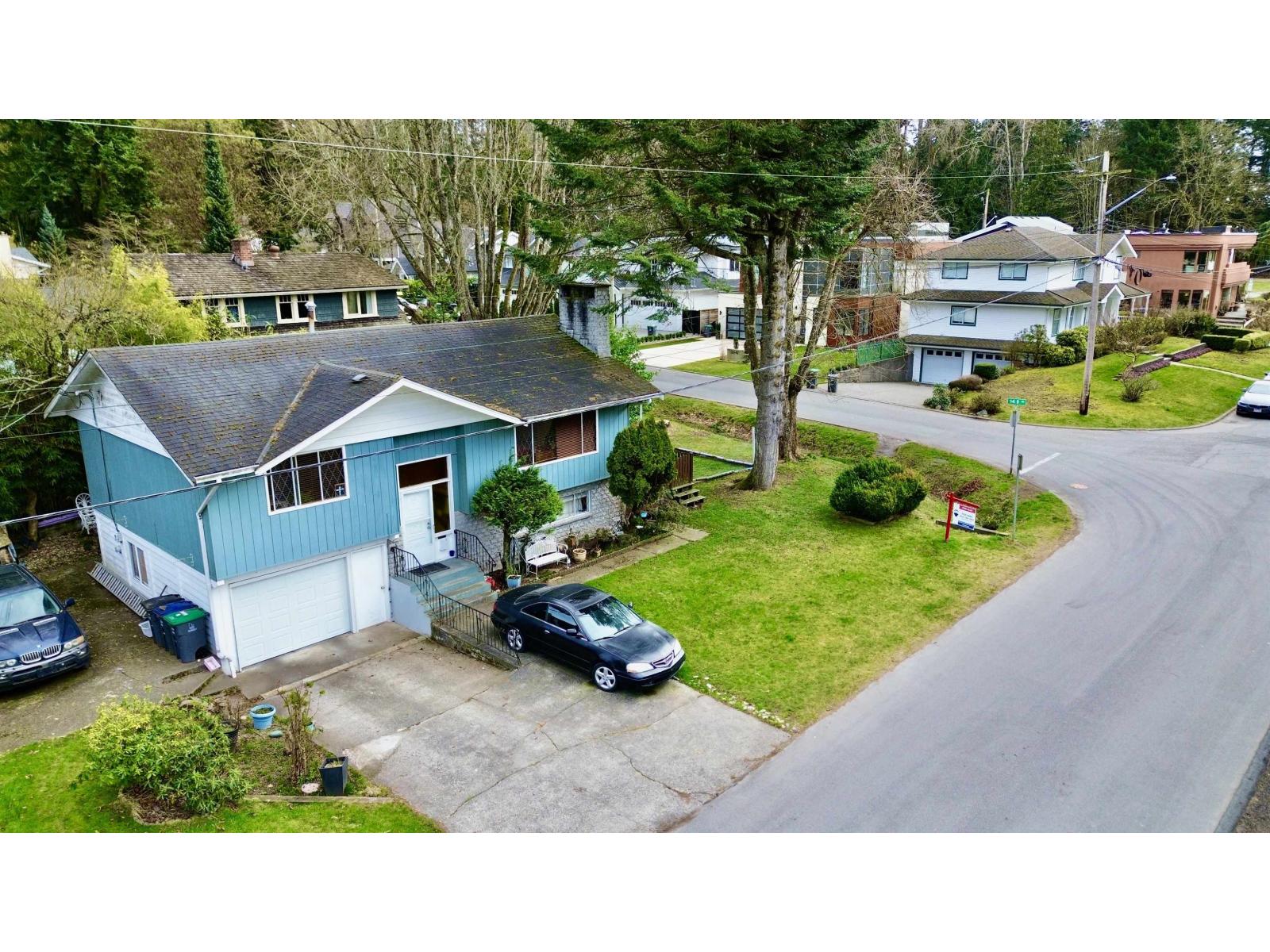 Property at 1484 126A STREET image 2
