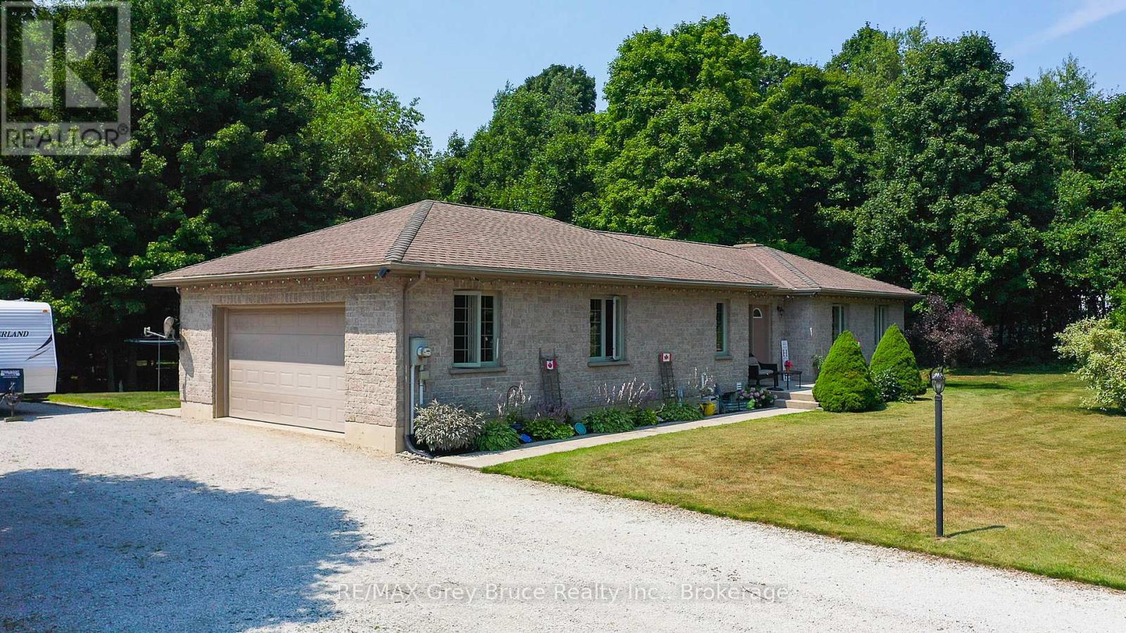 118220 Sideroad 115, Georgian Bluffs, Ontario  N4K 5N7 - Photo 2 - X12325125