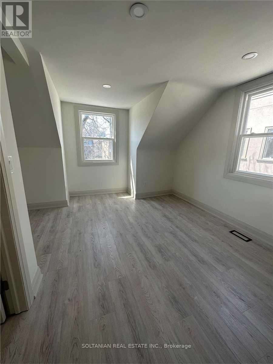 179 Willowdale Avenue, Toronto, Ontario  M2N 4Y9 - Photo 14 - C12325850