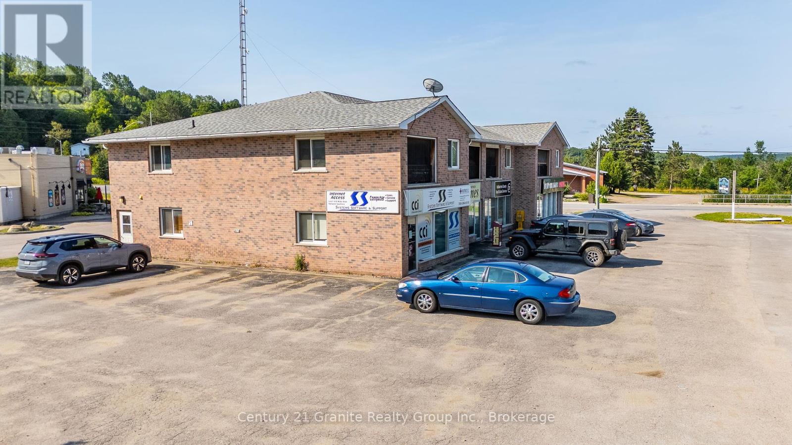 2 Iga Road, Minden Hills, Ontario  K0M 2K0 - Photo 2 - X12325947