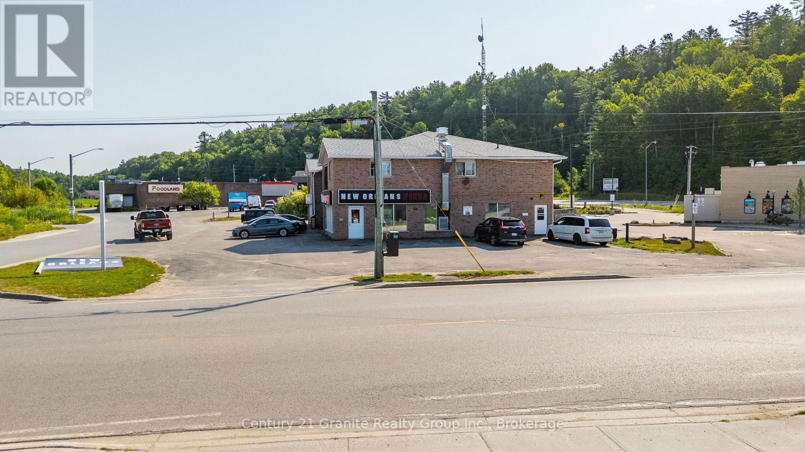 2 Iga Road, Minden Hills, Ontario  K0M 2K0 - Photo 6 - X12325947