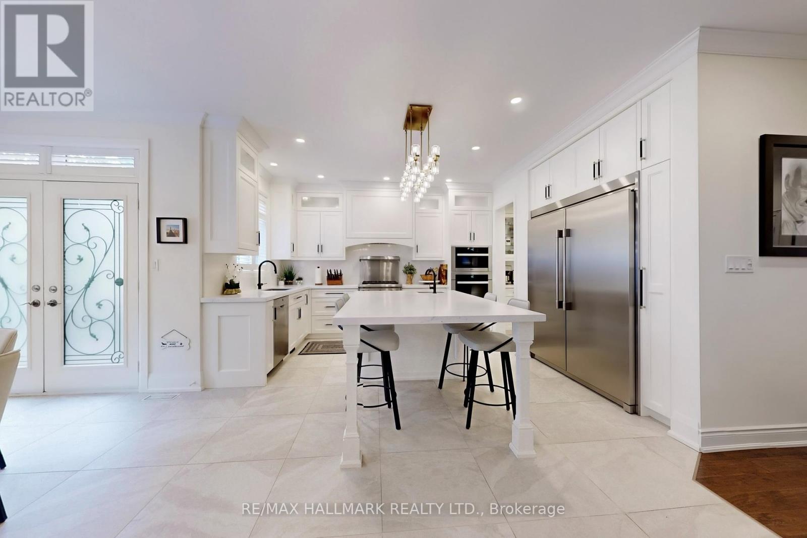 Property at 436 PARADELLE DRIVE image 4