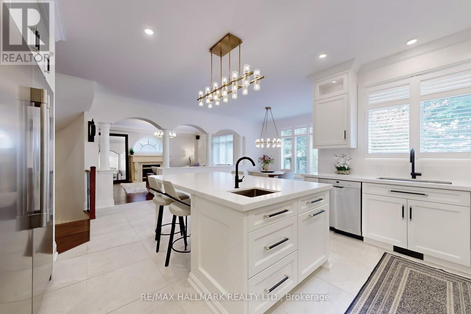 Property at 436 PARADELLE DRIVE image 5