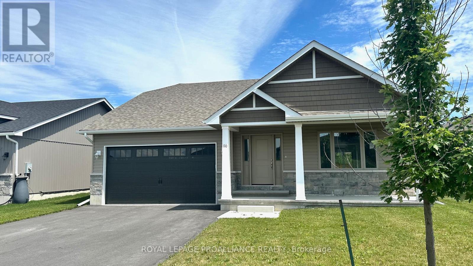 Property at 110 FARRINGTON CRESCENT image 2