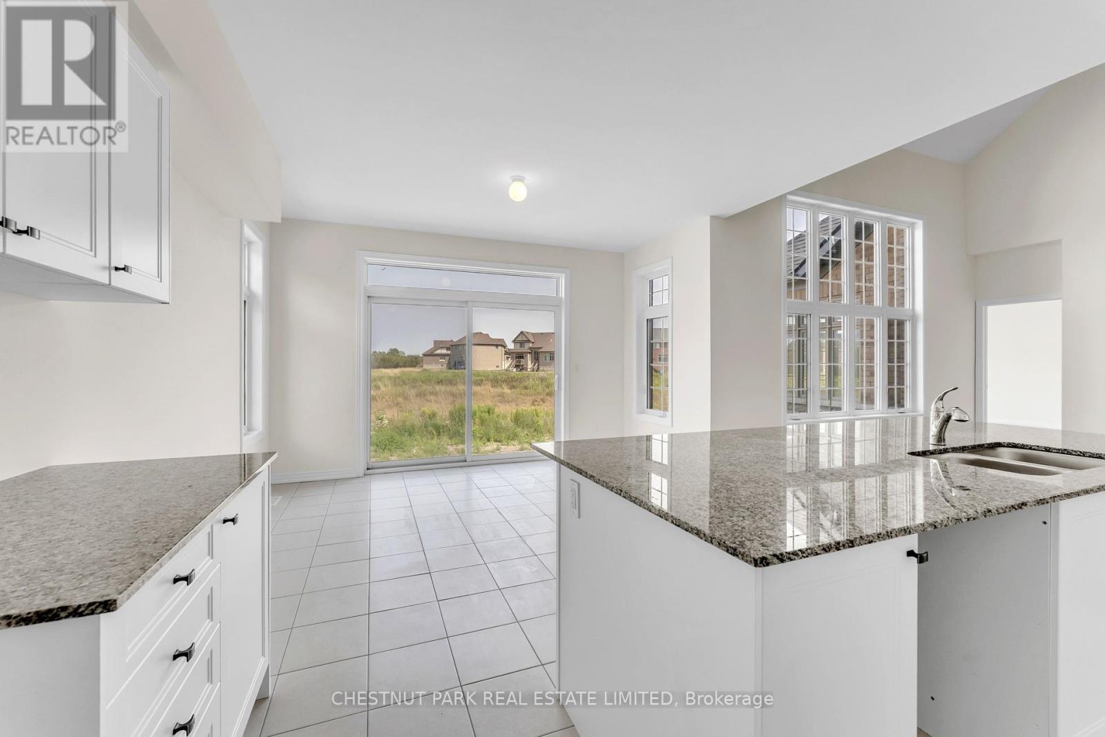 53 Weller's Way, Quinte West, Ontario K0K 1L0 - Photo 12 - X12325912