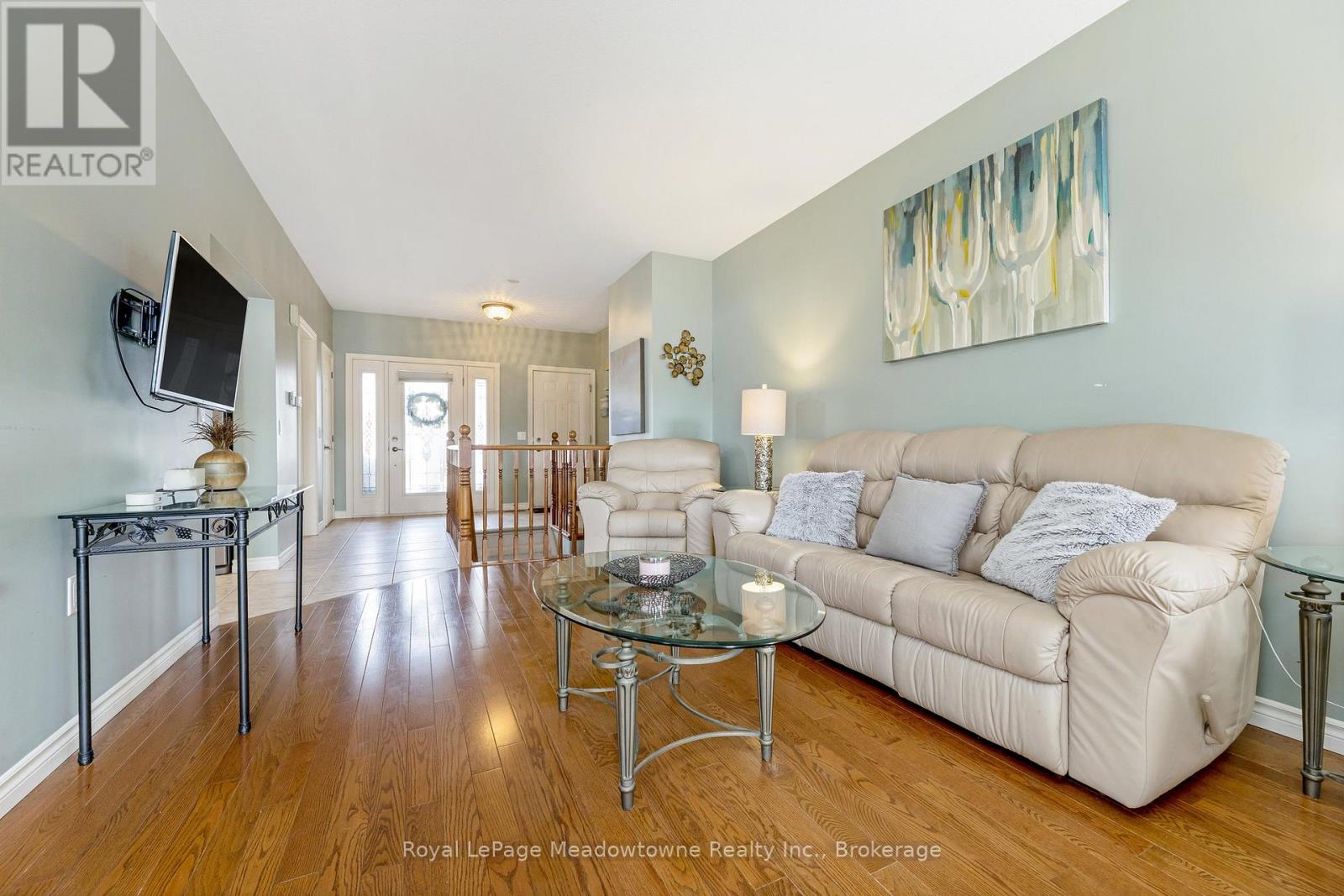 120 Gracehill Crescent, Hamilton, Ontario  L8B 1A5 - Photo 12 - X12325962