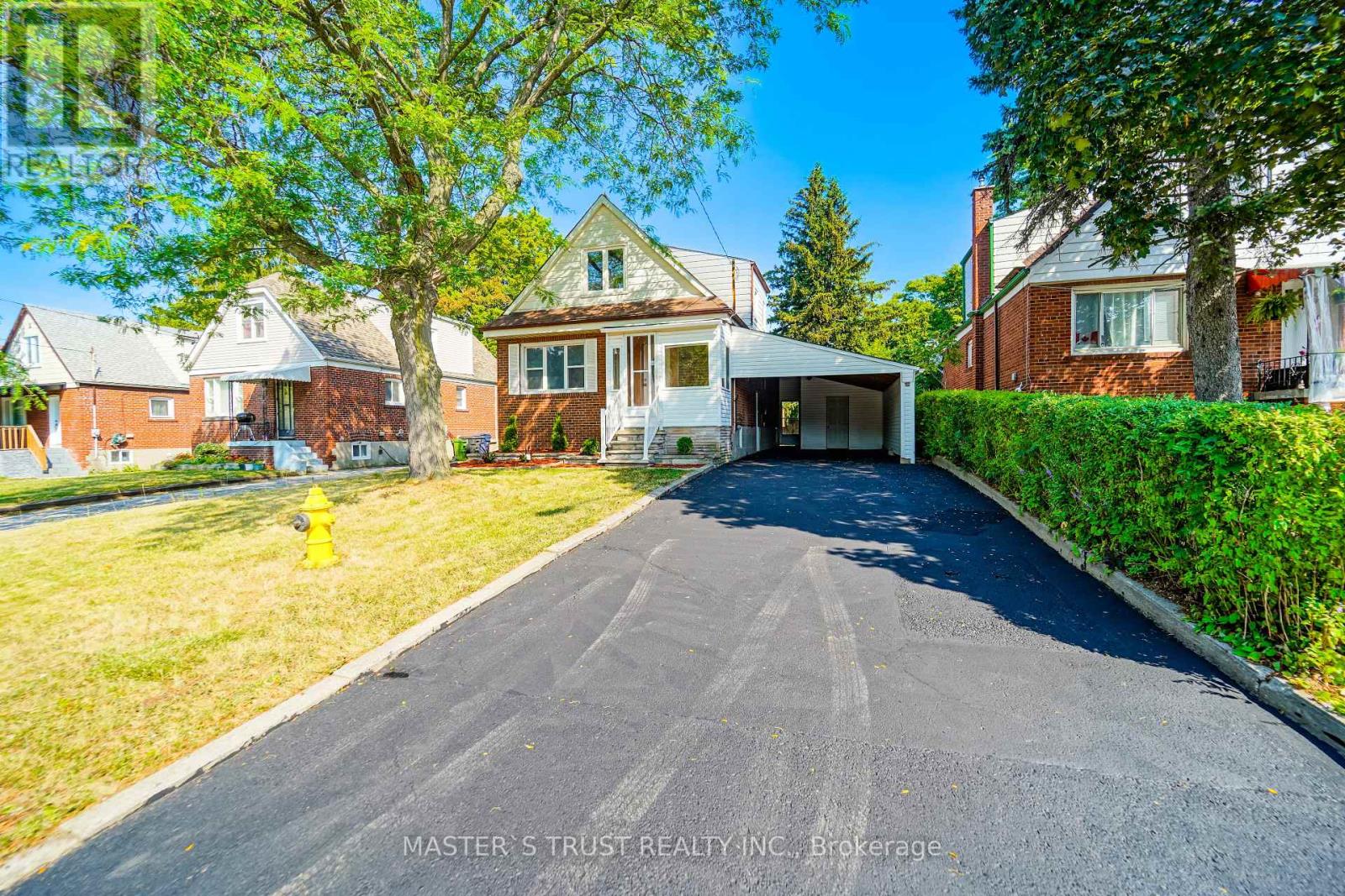 Property at 10 VALERIE ROAD image 3