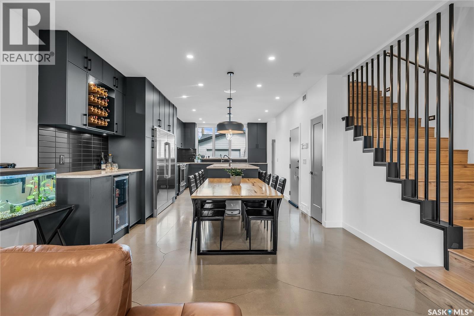 Property at 1410 Alexandra AVENUE image 4