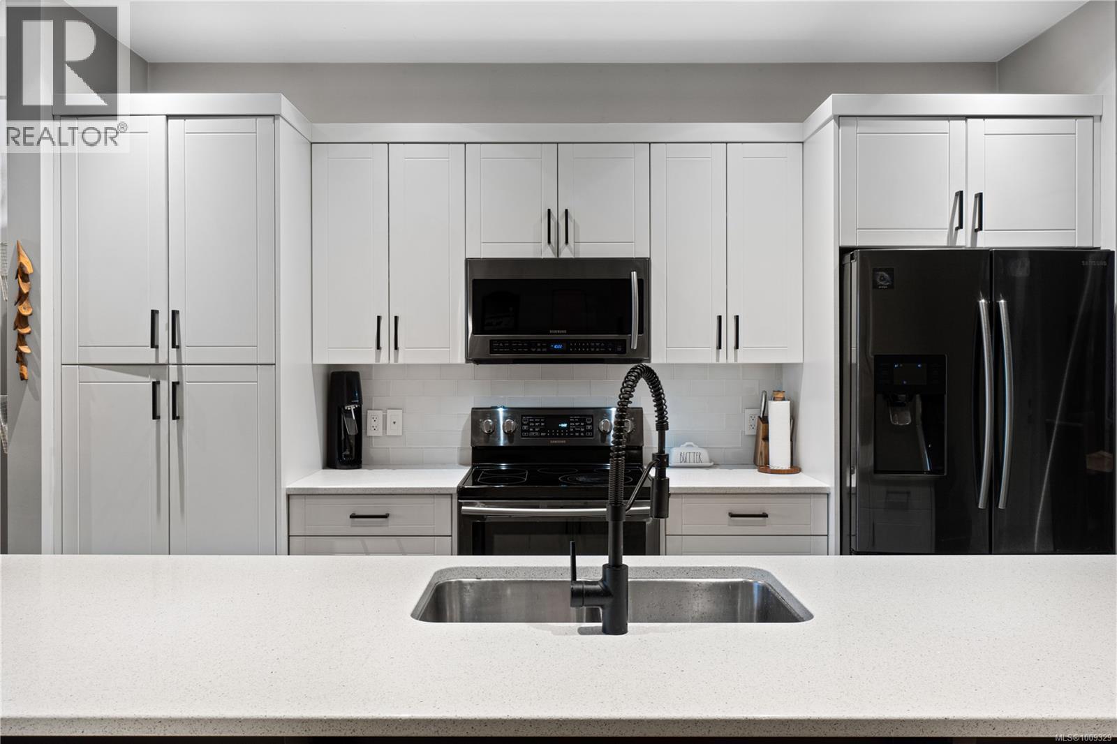 5100 Dunn Pl, Nanaimo, British Columbia  V9T 0J2 - Photo 2 - 1009329