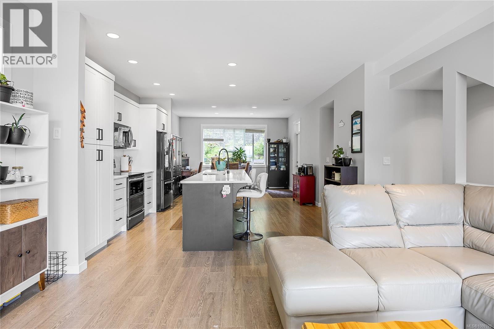 5100 Dunn Pl, Nanaimo, British Columbia  V9T 0J2 - Photo 5 - 1009329