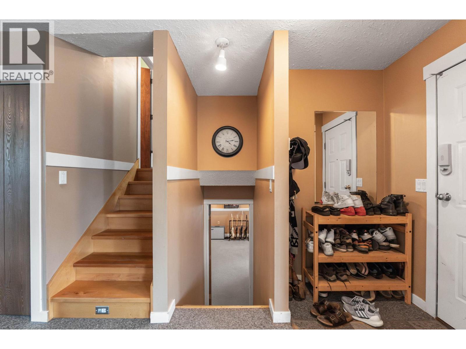 4811 Parkdale Crescent, Ellison, British Columbia  V1X 6T3 - Photo 14 - 10358199
