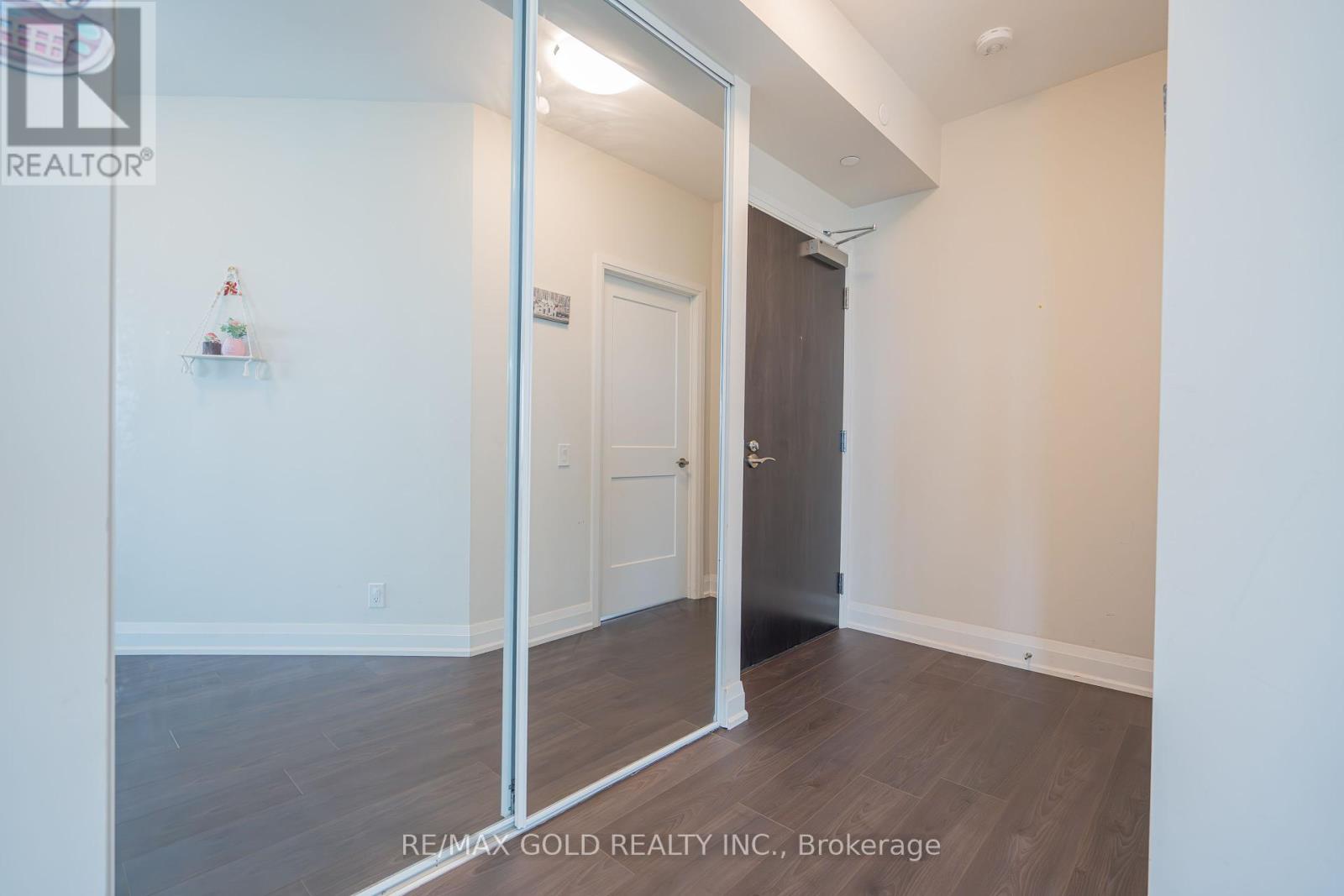 606 - 15 Lynch Street, Brampton, Ontario  L6W 0C7 - Photo 11 - W12325922