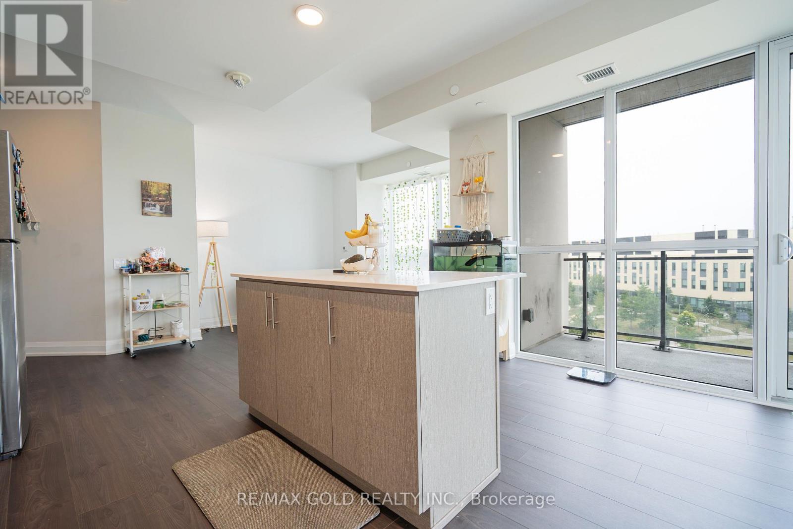 606 - 15 Lynch Street, Brampton, Ontario  L6W 0C7 - Photo 14 - W12325922