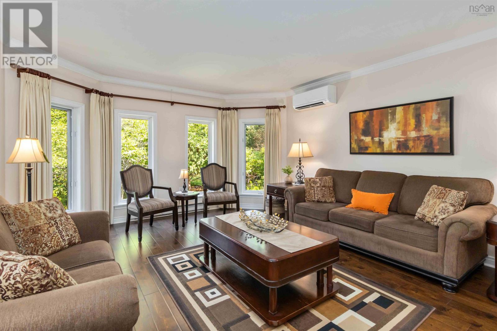 Property at 33 Sime Court image 2