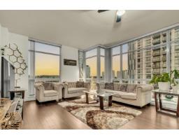 1004 13399 104 AVENUE, Surrey, British Columbia