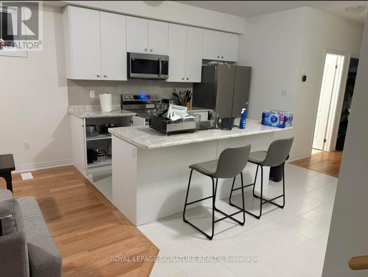 UPPER - 28 MASTERS STREET, Welland, Ontario