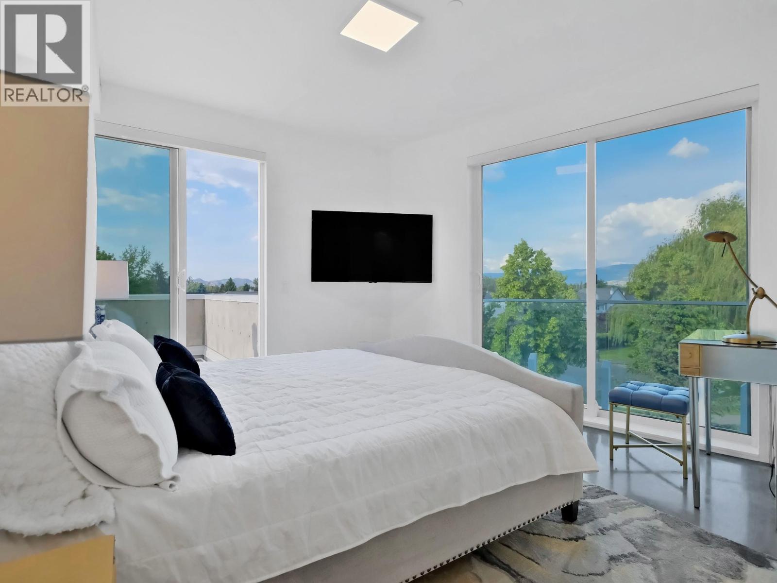 Property at 4071 Lakeshore Road Unit# 201 image 3