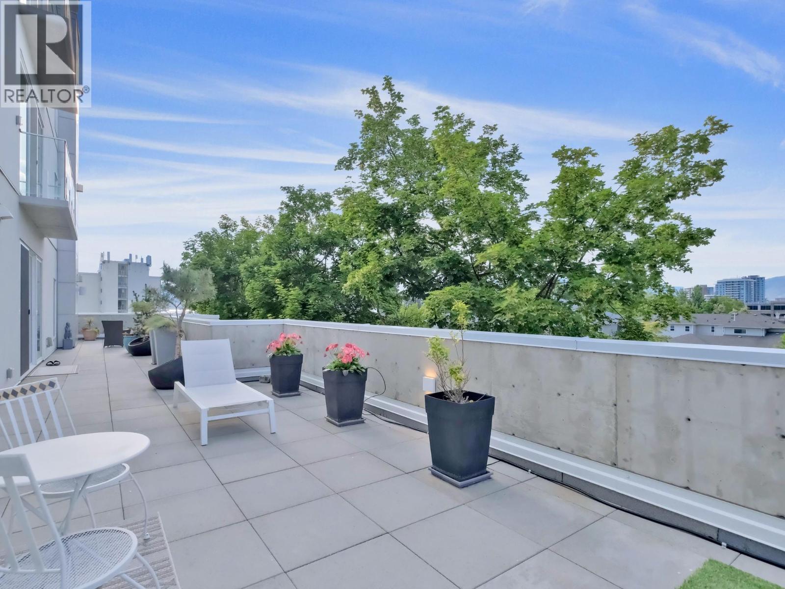 Property at 4071 Lakeshore Road Unit# 201 image 2