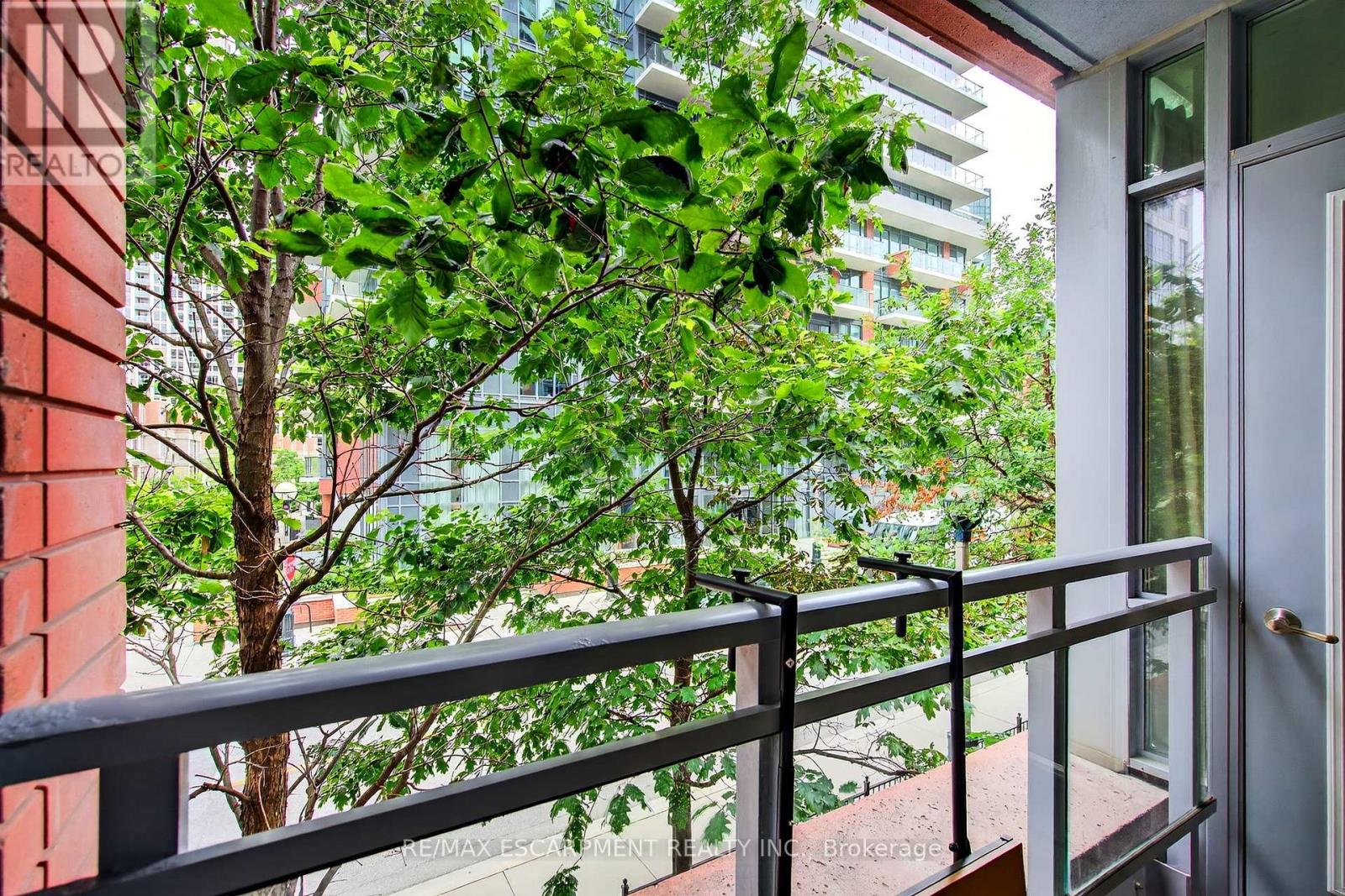 212 - 15 Bruyeres Mews, Toronto (Niagara), Ontario  M5V 0A7 - Photo 27 - C12325998
