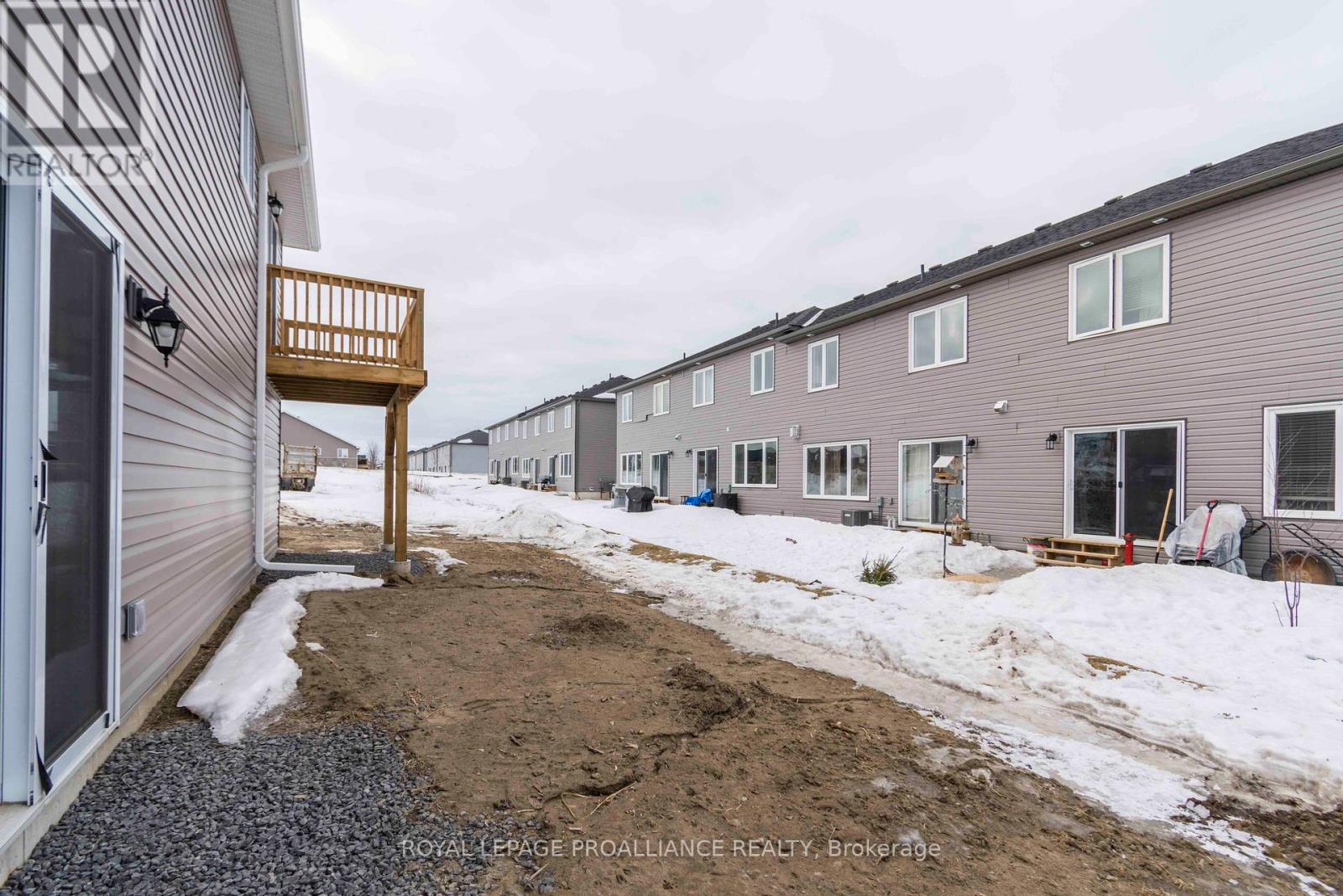 70 Stirling Crescent, Prince Edward County (Picton Ward), Ontario  K0K 2T0 - Photo 23 - X12326022