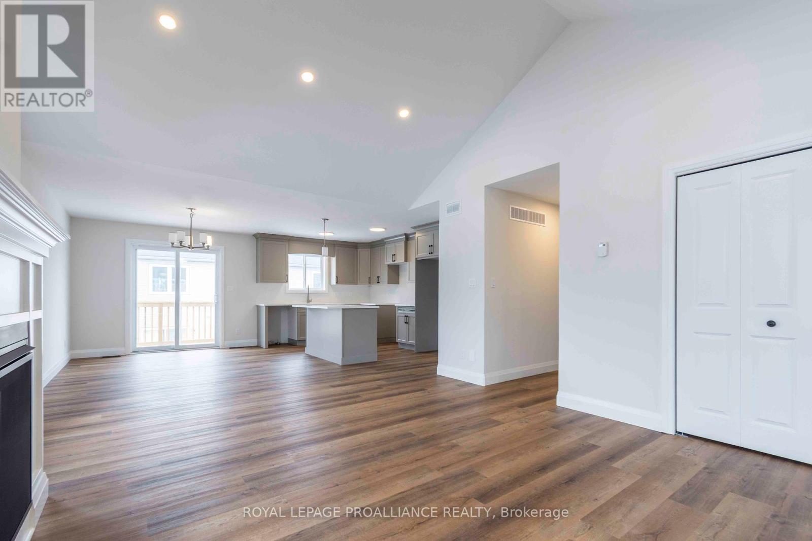 70 Stirling Crescent, Prince Edward County (Picton Ward), Ontario  K0K 2T0 - Photo 5 - X12326022