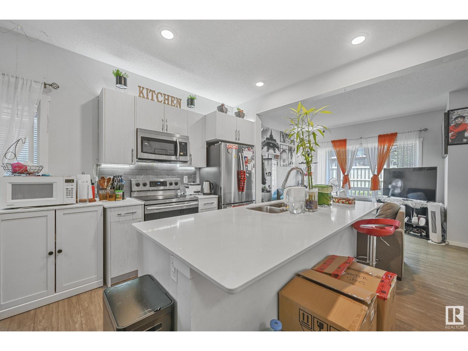 Property at #53 6004 ROSENTHAL WY NW image 2