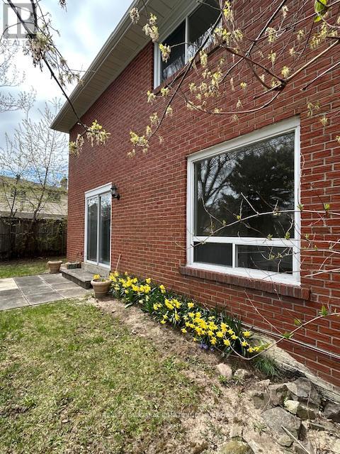 Property at 7 WHITEHORN CRESCENT image 2