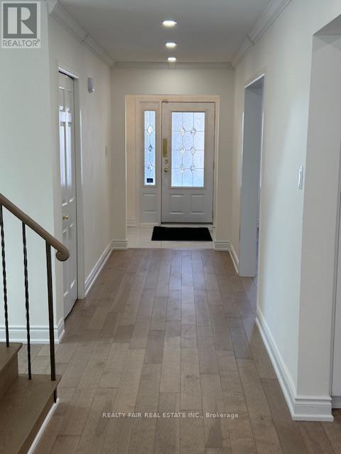 7 Whitehorn Crescent, Toronto, Ontario  M2J 3B1 - Photo 6 - C12109463