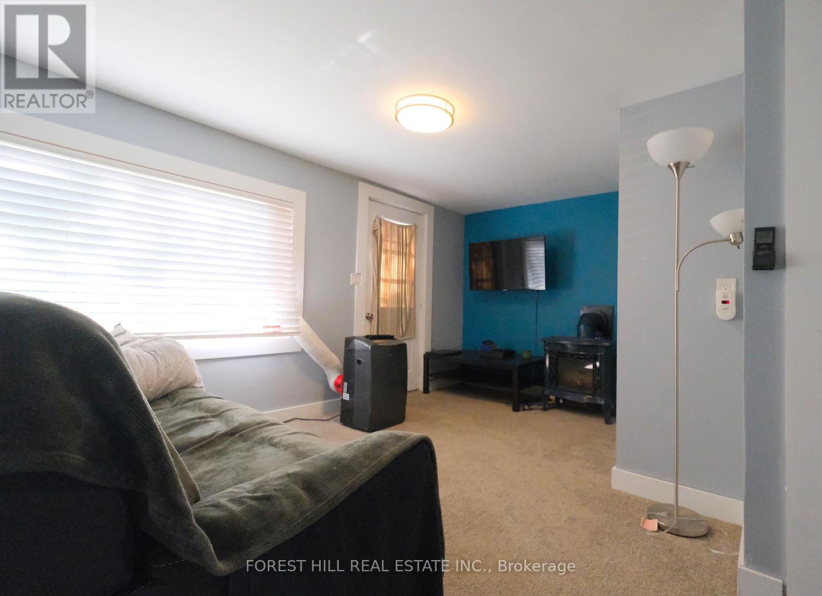 3195 Cowan Avenue, Innisfil, Ontario  L9S 2K2 - Photo 7 - N12326014