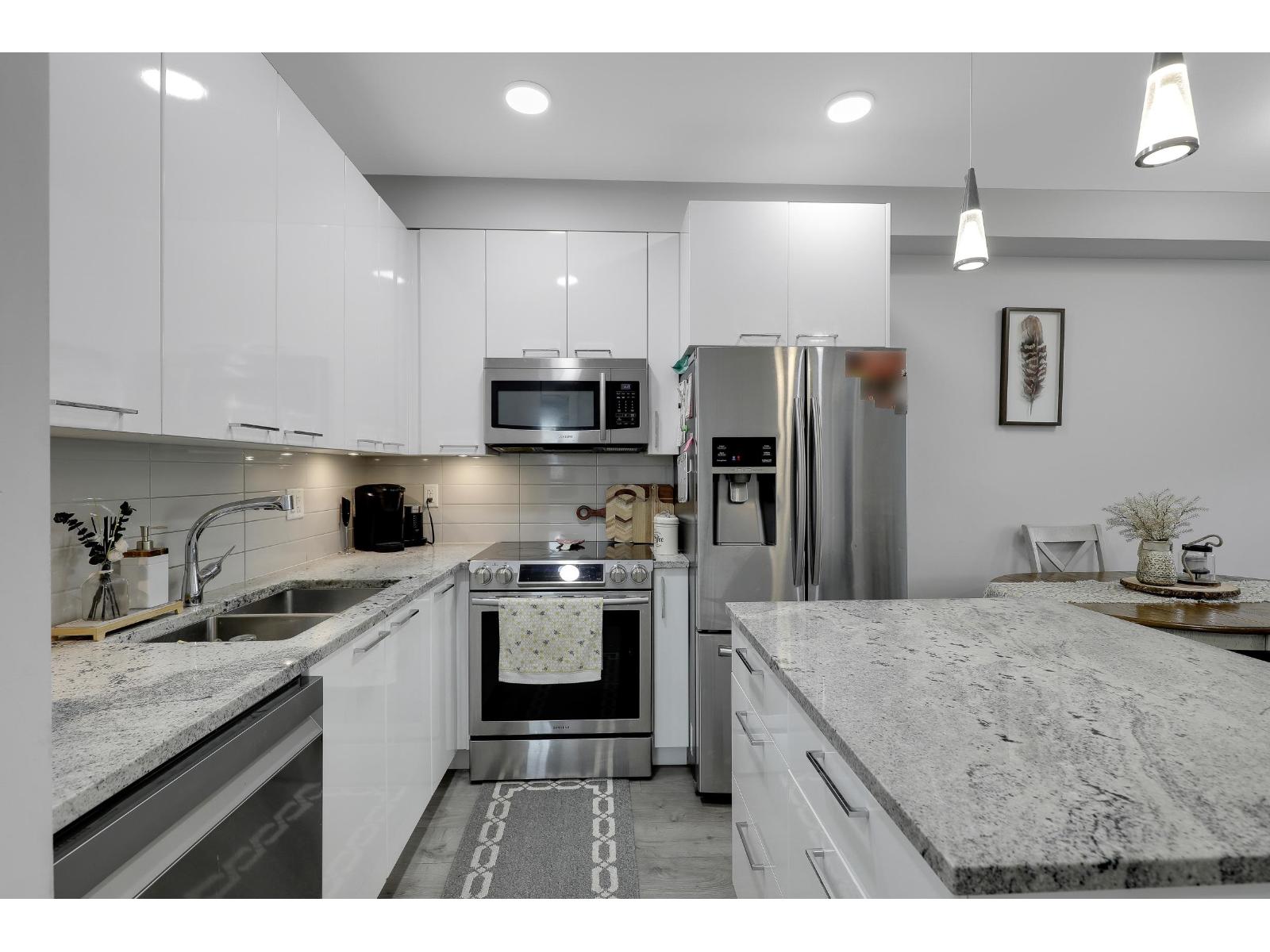 201 19940 Brydon Crescent, Langley, British Columbia  V3A 4A5 - Photo 12 - R3033283