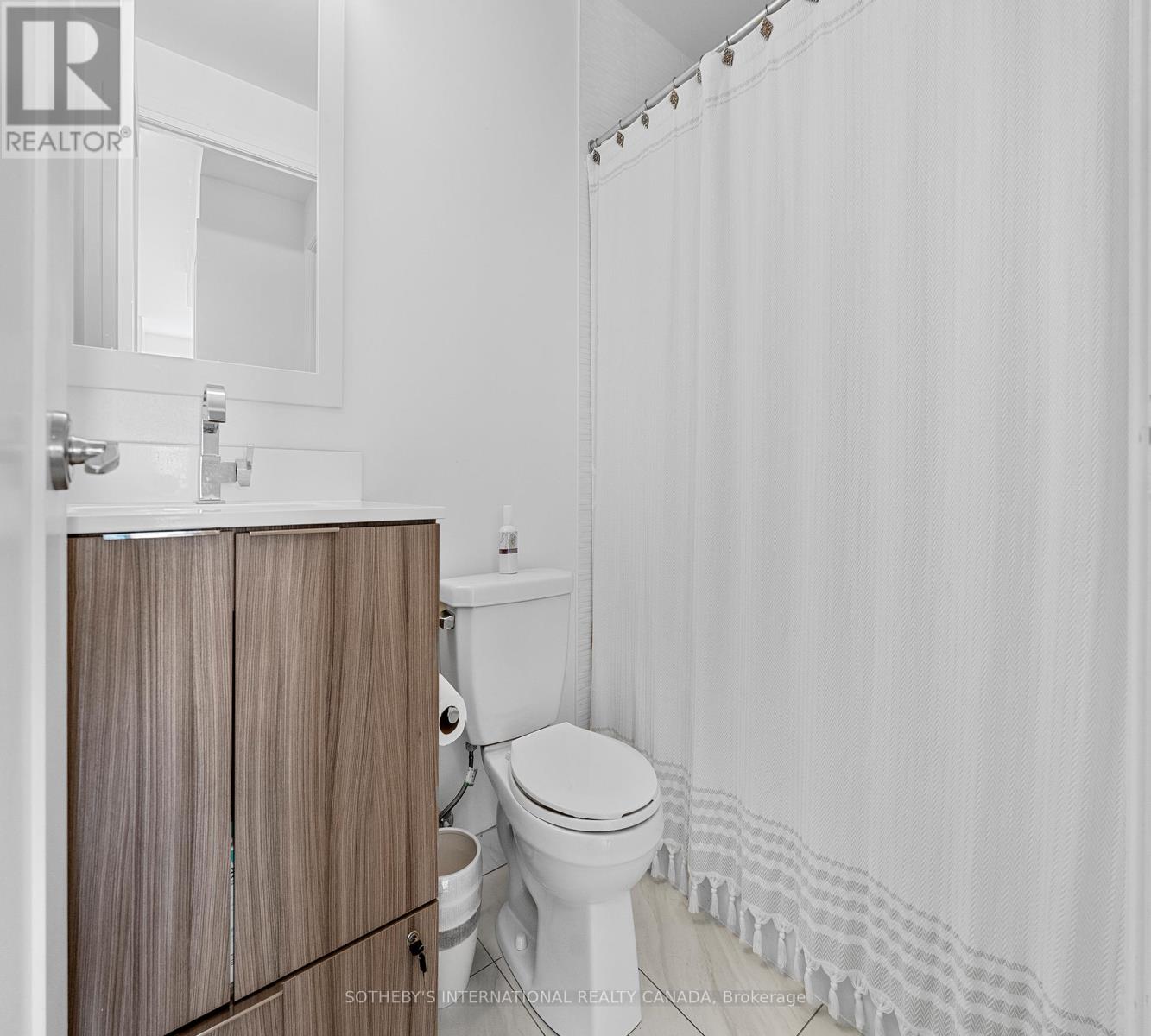 3401 - 56 Annie Craig Drive Se, Toronto, Ontario  M8V 0C8 - Photo 3 - W12326040