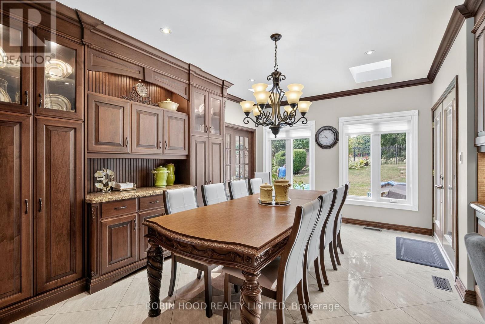 2460 Hammond Road, Mississauga, Ontario  L5K 1T2 - Photo 12 - W12326045