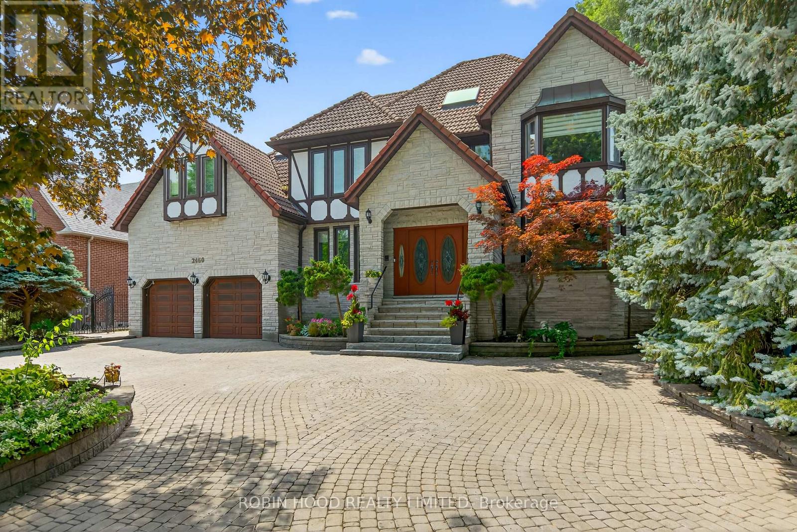 2460 Hammond Road, Mississauga, Ontario  L5K 1T2 - Photo 2 - W12326045