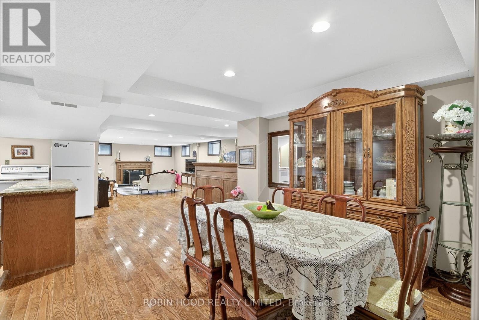 2460 Hammond Road, Mississauga, Ontario  L5K 1T2 - Photo 32 - W12326045