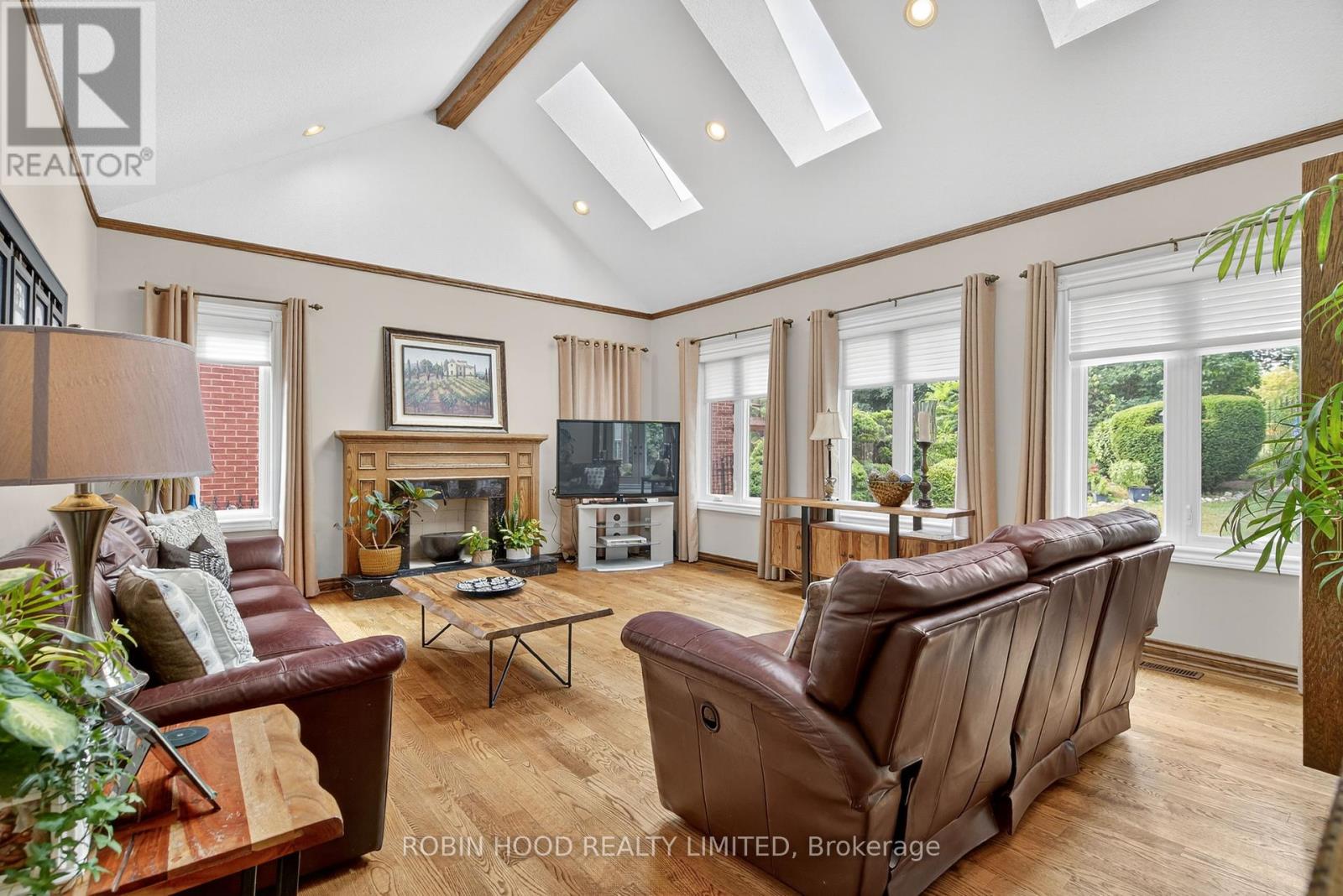 2460 Hammond Road, Mississauga, Ontario  L5K 1T2 - Photo 8 - W12326045