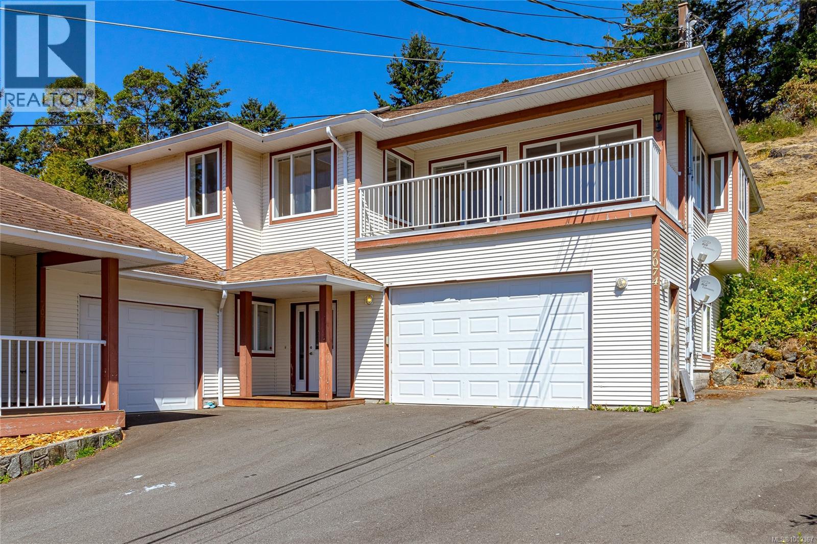 Property at 7074 Maple Park Terr image 2