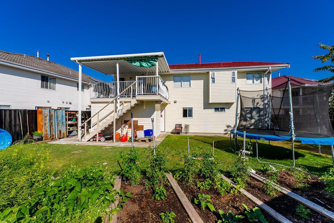 8879 141b Street, Surrey, British Columbia  V3V 7W5 - Photo 38 - R3033521