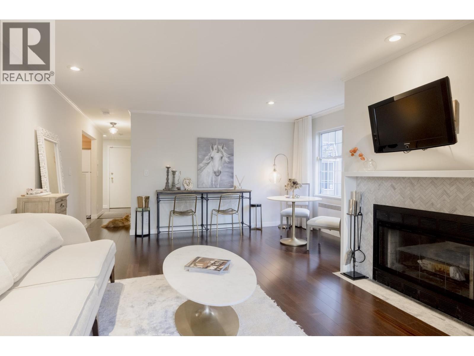 Property at 104 925 W 15TH AVENUE image 3