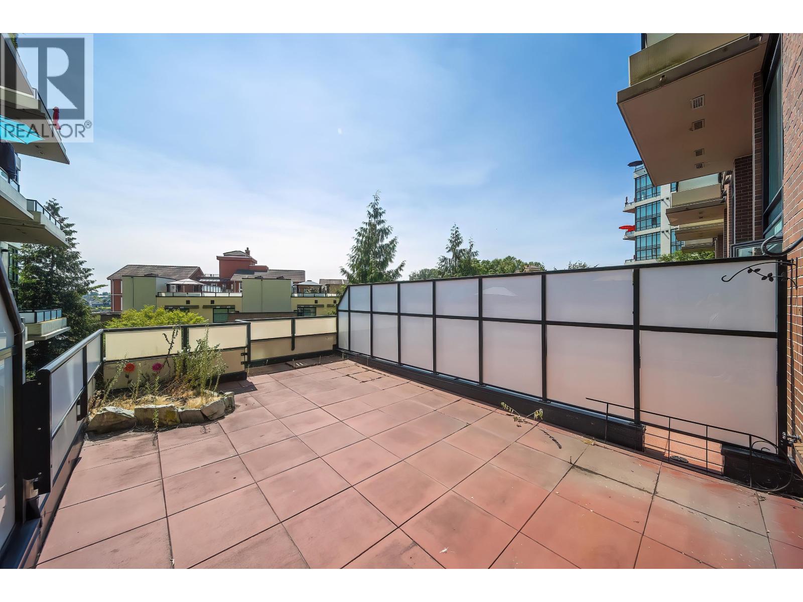 214 10 Renaissance Square, New Westminster, British Columbia  V3M 7B1 - Photo 26 - R3033857