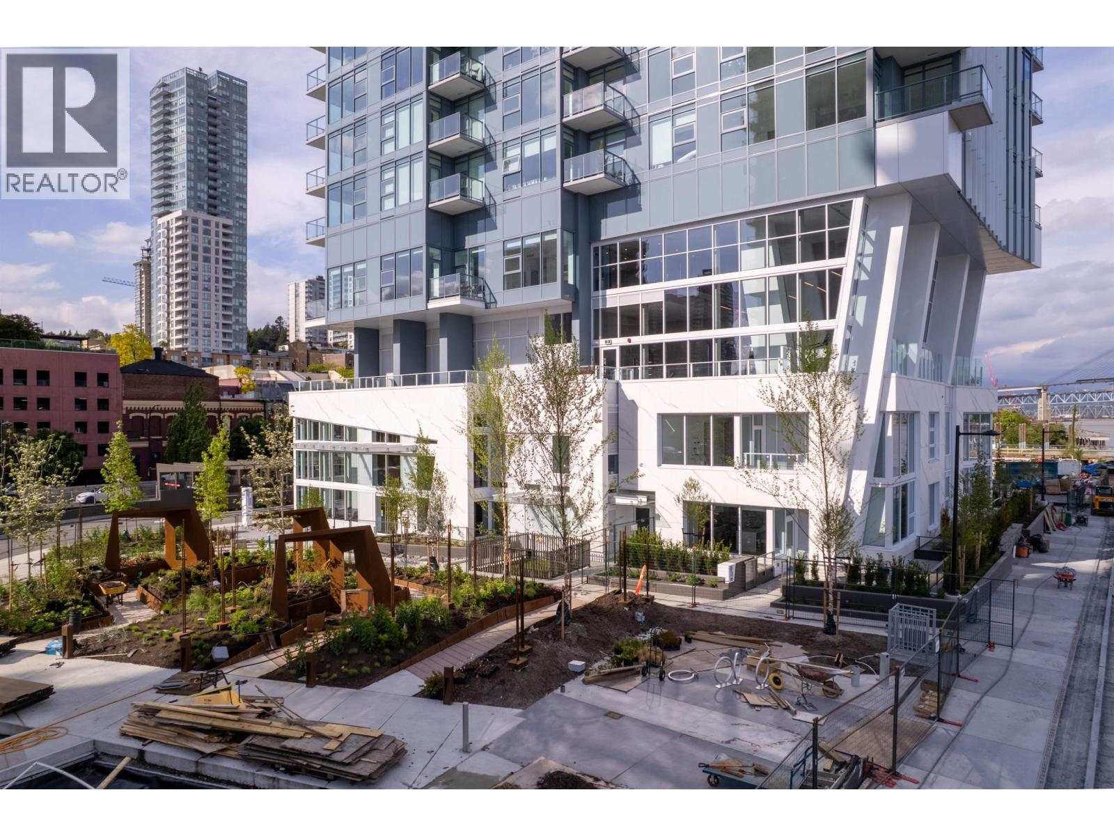 2904 660 Quayside Drive, New Westminster, British Columbia  V3M 0P1 - Photo 3 - R3033859