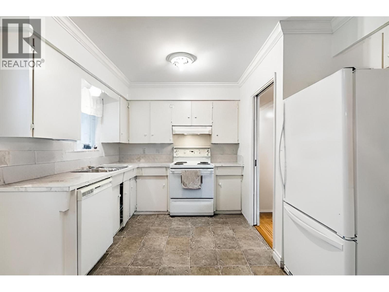 3561 York Street, Port Coquitlam, British Columbia  V3B 4A8 - Photo 10 - R3033911