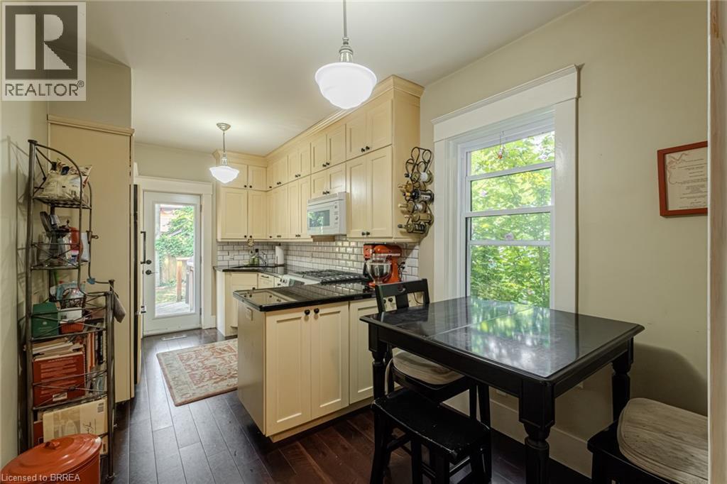 37 Egerton Street, Brantford, Ontario  N3T 4L4 - Photo 13 - 40755919