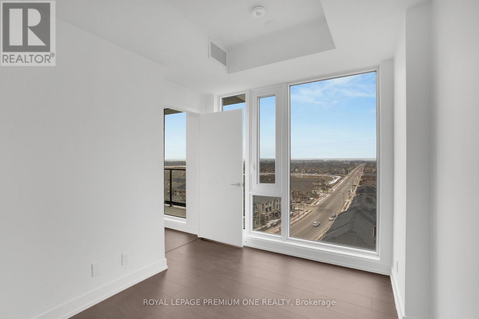 1011 - 225 Veterans Drive, Brampton, Ontario  L7A 5L7 - Photo 15 - W12326084