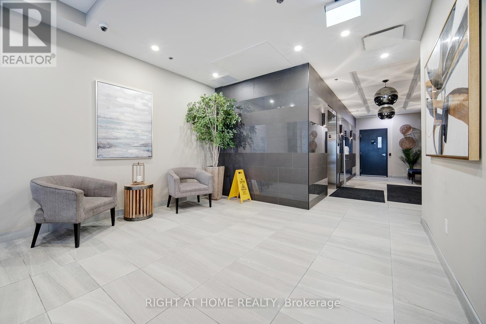 1804 - 60 Charles Street W, Kitchener, Ontario  N2G 0C9 - Photo 17 - X12326080