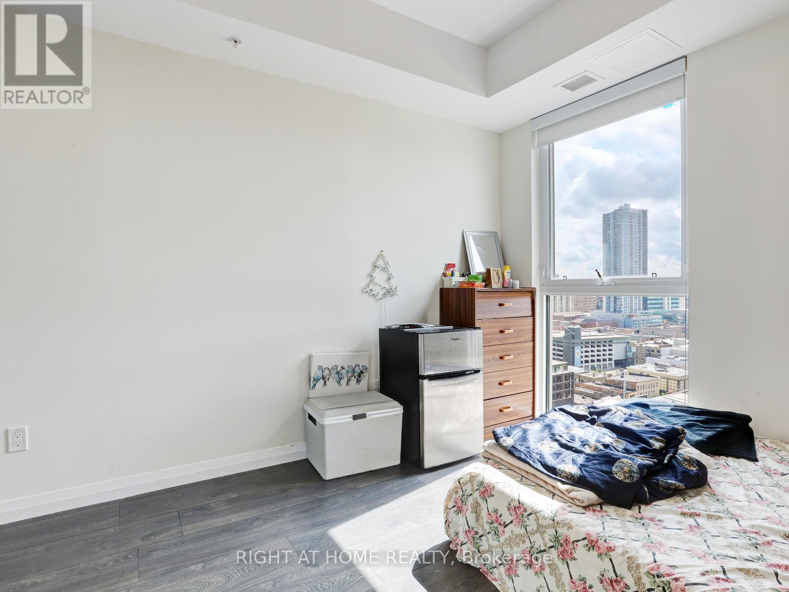 1804 - 60 Charles Street W, Kitchener, Ontario  N2G 0C9 - Photo 24 - X12326080