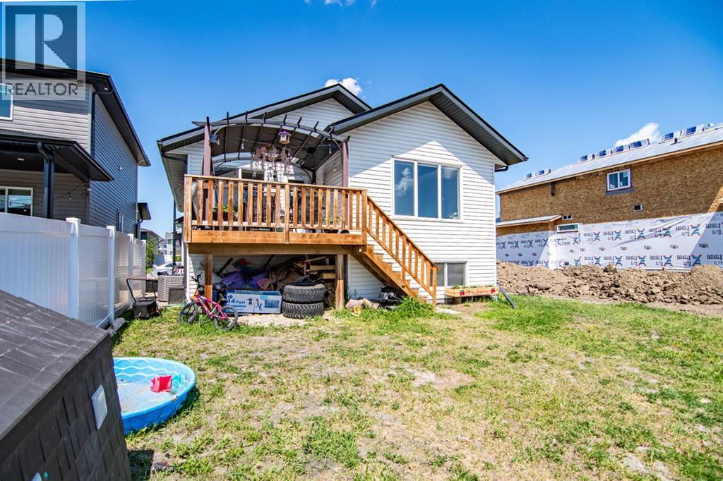 210 Livingston Close, Red Deer, Alberta  T4R 0S8 - Photo 30 - A2234155